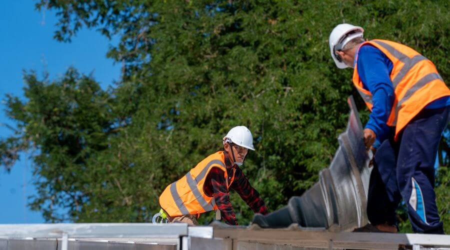 Roof maintenance in Hardin, TX